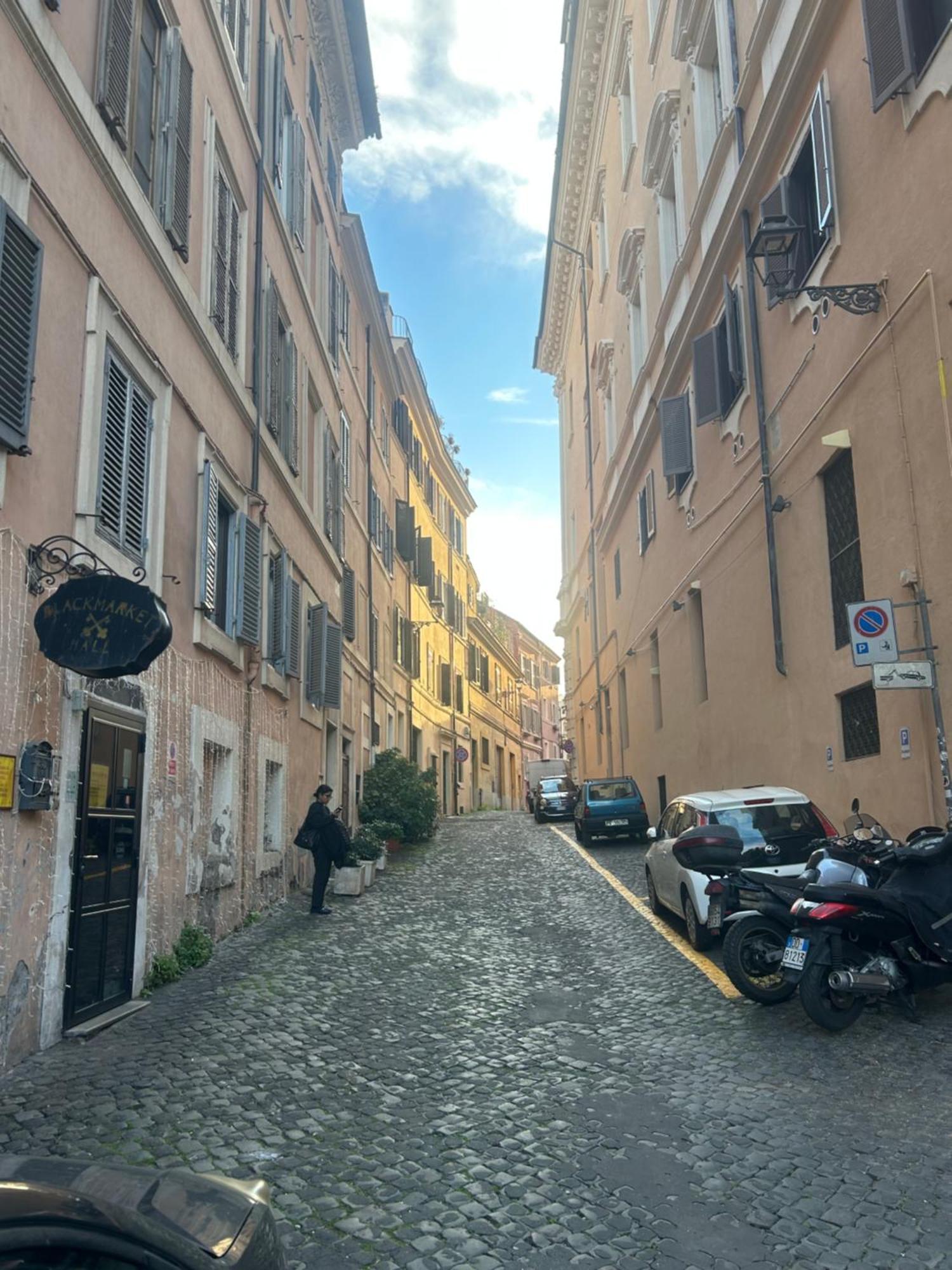 Domus Maggiore Apartment, Rome